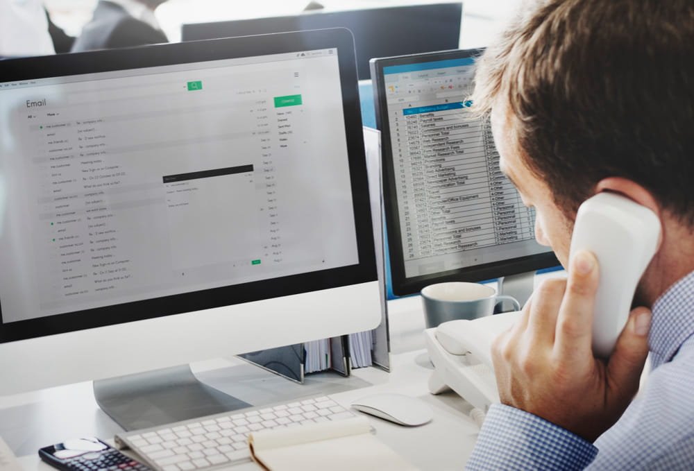 Contact Form with Mail Function and Data Storage
